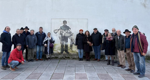 Ferreiro: "As instalacións municipais están abertas a todos os colectivos que o desexen" A edil de Turismo lembrou que os colectivos poden solicitar visitas guiadas gratuítas ás diferentes salas museísticas municipais Ferreiro: "As instalacións municipais están abertas a todos os colectivos que o desexen" A edil de Turismo lembrou que os colectivos poden solicitar visitas guiadas gratuítas ás diferentes salas museísticas municipais