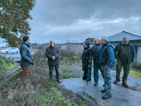 El alcalde mantiene un encuentro con los vecinos de la Campiña para analizar necesidades y coordinar posibles actuaciones