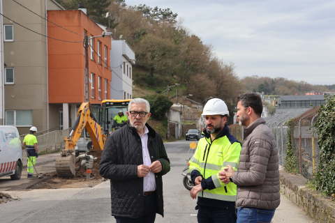 Arrancan as obras de reparación do firme de Fermín Rivera que executa o Concello de Lugo