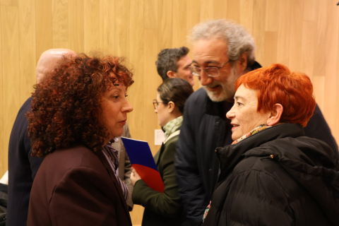 Maite Ferreiro participa en el encuentro público con los presentadores de la gala de los Premios Mestre Mateo y con la Premio de Honor Rosa Moledo