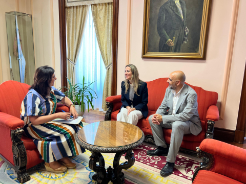Concello e USC impulsarán un proxecto de convivencia interxeracional para facilitar o acceso á vivenda do estudantado e promover a convivencia entre xeraciónsConcello e USC impulsarán un proxecto de convivencia interxeracional para facilitar o acceso á vivenda do estudantado e promover a convivencia entre xeracións Concello e USC impulsarán un proxecto de convivencia interxeracional para facilitar o acceso á vivenda do estudantado e promover a convivencia entre xeraciónsConcello e USC impulsarán un proxecto de convivencia interxeracional para facilitar o acceso á vivenda do estudantado e promover a convivencia entre xeracións