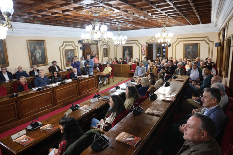 O Concello de Lugo acolle a presentación de Lugopoética 2026, unha publicación que dá voz á creación poética lucense