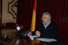 El Ayuntamiento adjudica las obras de renovación de la red de abastecimiento en la Ronda de As Fontiñas por 233.500 euros El Ayuntamiento adjudica las obras de renovación de la red de abastecimiento en la Ronda de As Fontiñas por 233.500 euros