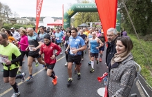 Sábado de atletismo en el entorno del río Rato con la carrera Corre con Nós Sábado de atletismo en el entorno del río Rato con la carrera Corre con Nós