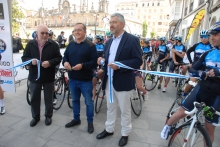 Arranca desde la Plaza Mayor el IX Desafío Ciclista Volta a Lugo, que recorrerá unos 350 quilómetros Arranca desde la Plaza Mayor el IX Desafío Ciclista Volta a Lugo, que recorrerá unos 350 quilómetros