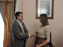 La Alcaldesa preside la toma de posesión del nuevo Jefe de la Asesoría Jurídica, Manuel Louzao Aldariz