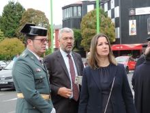 A Alcaldesa e o voceiro municipal, na festividade do Pilar, patroa da Garda Civil A Alcaldesa e o voceiro municipal, na festividade do Pilar, patroa da Garda Civil