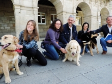 Miguel Fernández recibe a los organizadores del I Salón Canino No sin mi perro, que se celebra este fin de semana en Lugo Miguel Fernández recibe a los organizadores del I Salón Canino No sin mi perro, que se celebra este fin de semana en Lugo