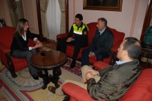 A Alcaldesa recibe ao novo xefe da Policía Local de Cáceres