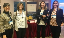Na foto, xunto á Alcaldesa, de esquerda a dereita: Laura de Miguel, representante do Ministerio de Cultura; Carmen Hernández, do Concello de Sevilla; e Susana Penedo, técnica do Servizo municipal de Arquitectura de Lugo