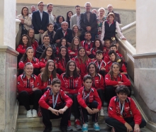 Parabéns do Concello e da Deputación ao equipo feminino do Emevé, que sobe á Superliga 1