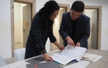 El Gobierno se acerca a la historia de 410 mujeres gallegas, creando un rincón permanente en o Vello Cárcere, a través de la obra y la exposición Elas