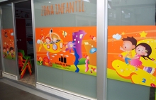 O Concello favorece a conciliación en Semana Santa abrindo de novo a zona infantil da Praza de Abastos