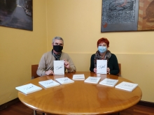 Maite Ferreiro y Toño Núñez presentan el número 22 de la revista Xistral, editada por el área de Cultura