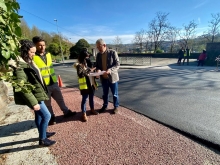 O Goberno de Lara Méndez instala un novo paso de peóns luminoso para conectar o parque Marcos Cela co miradoiro de Volta da Viña O Goberno de Lara Méndez instala un novo paso de peóns luminoso para conectar o parque Marcos Cela co miradoiro de Volta da Viña