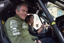 Lara Méndez deséxalle moitos éxitos a Sergio Vallejo na súa primeira participación no Rali Dakar, co patrocinio do Concello