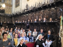 La alcaldesa de Lugo preside la ofrenda de la Corporación Municipal a San Froilán en el día del Patrón