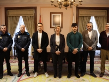Paula Alvarellos efectiviza la toma de posesión de 2 nuevos agentes de la Policía Local Paula Alvarellos efectiviza la toma de posesión de 2 nuevos agentes de la Policía Local