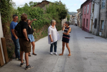 Paula Alvarellos estudia la implantación de medidas que mejoren la seguridad vial en la Calzada da Ponte Paula Alvarellos estudia la implantación de medidas que mejoren la seguridad vial en la Calzada da Ponte