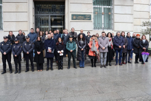 A Corporación Municipal participa no minuto de silencio fronte á Subdelegación do Goberno por un novo asasinato machista en Viveiro