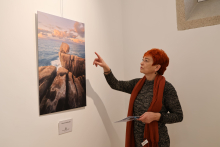 Maite Ferreiro visita a nova exposición do Vello Cárcere con fotografía da natureza de Galiza e do norte da Península a cargo de Álvaro Lamas