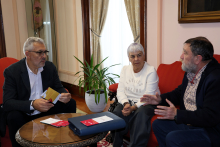 Miguel Fernández recibe a los representantes de la Asociación Cardiológica Lucense (ACARLU) en la Casa del Concello