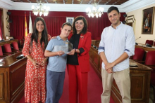 A alcaldesa recibe ao nadador lucense Mauro Rodríguez Baliña, referente da natación adaptada