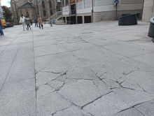 O Concello require ás tres empresas das obras de peonalización para reparar os desperfectos no casco histórico