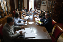 A Xunta de goberno impulsa novas actuacións para mellorar rúas, espazos públicos e servizos municipais